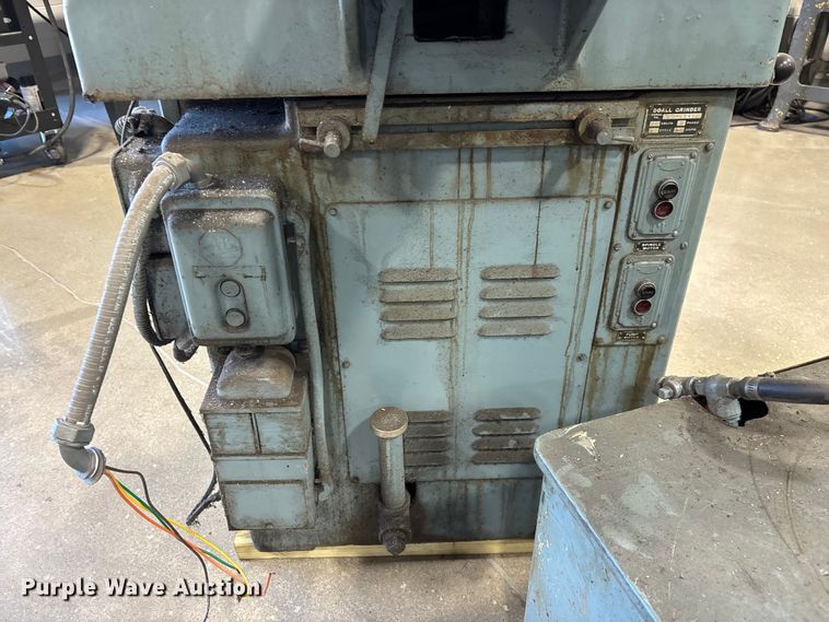 image for item EO4277 DoAll D-6 grinder