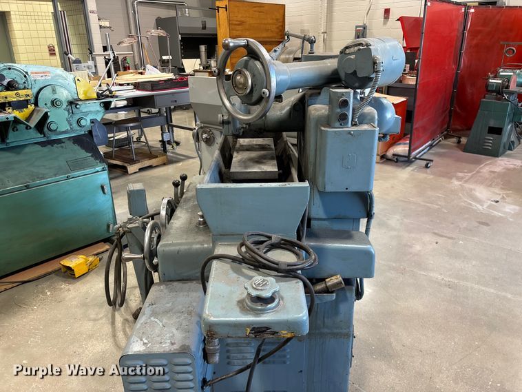 image for item EO4277 DoAll D-6 grinder
