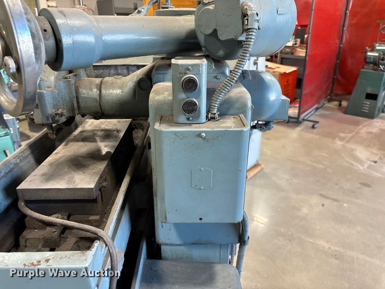 image for item EO4277 DoAll D-6 grinder
