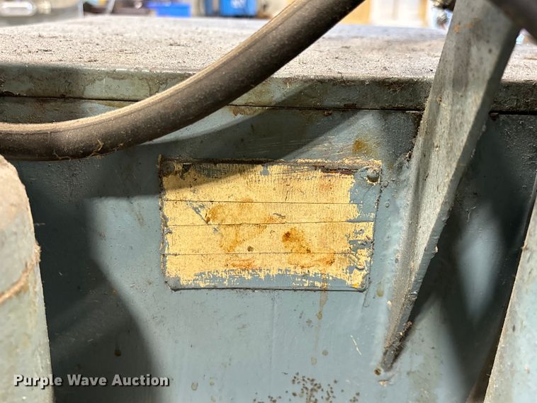 image for item EO4277 DoAll D-6 grinder