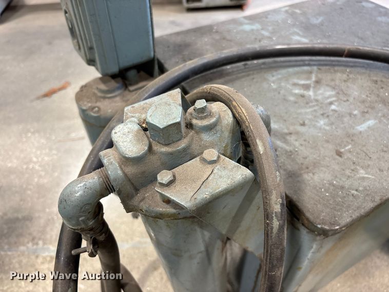 image for item EO4277 DoAll D-6 grinder