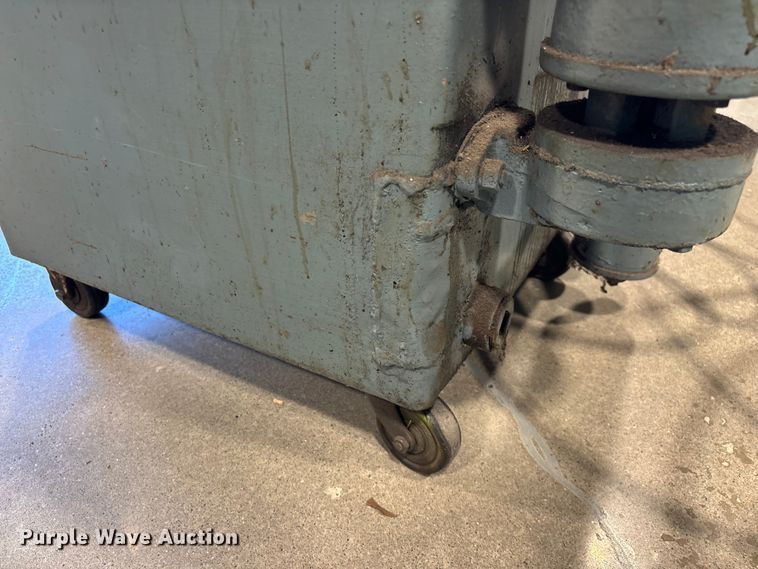 image for item EO4277 DoAll D-6 grinder