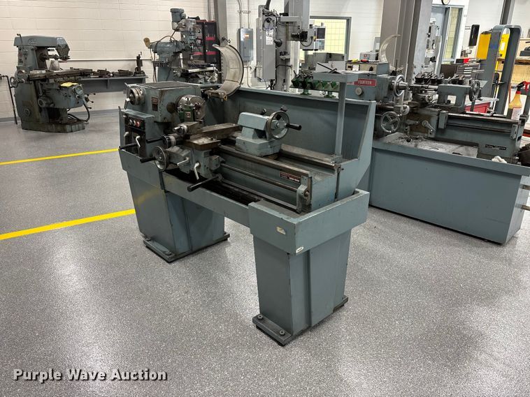 image for item EO4279 Clausing 1301 lathe