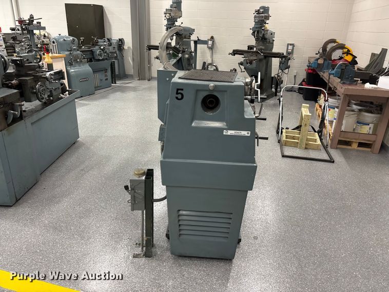 image for item EO4279 Clausing 1301 lathe
