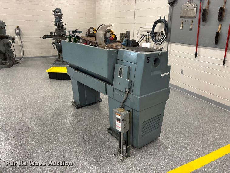 image for item EO4279 Clausing 1301 lathe