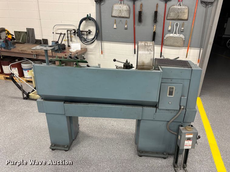 image for item EO4279 Clausing 1301 lathe