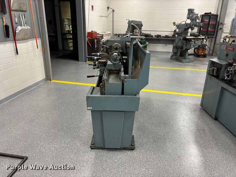 image for item EO4279 Clausing 1301 lathe
