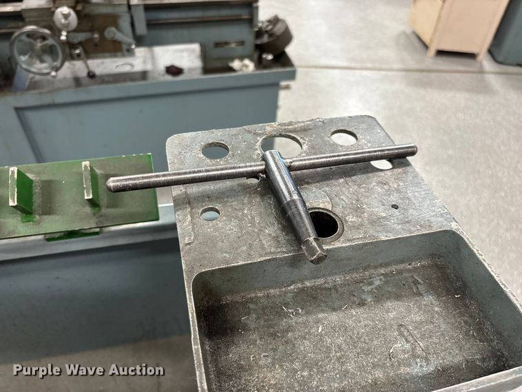 image for item EO4279 Clausing 1301 lathe