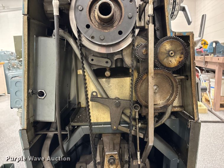 image for item EO4279 Clausing 1301 lathe