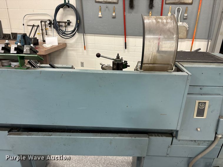 image for item EO4279 Clausing 1301 lathe