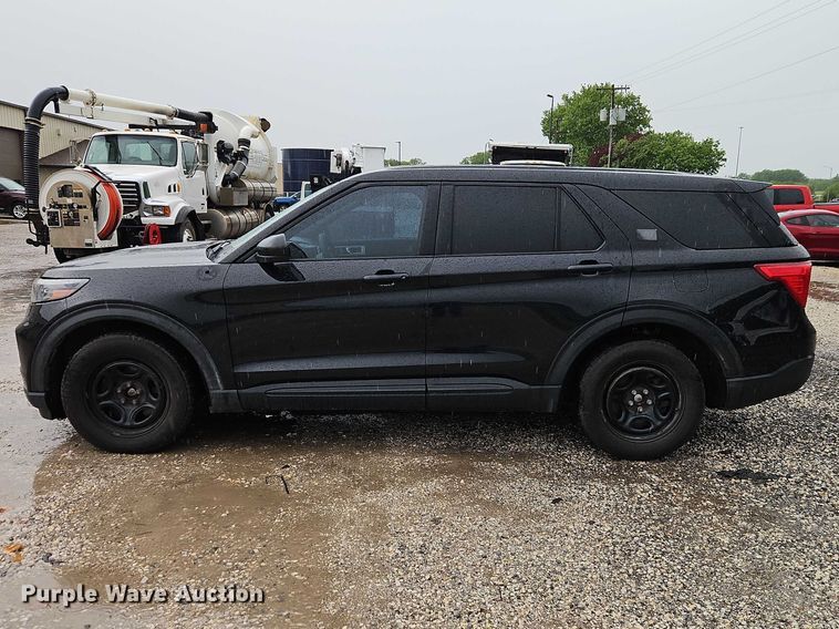 image for item EO7322 2020 Ford Explorer Police Interceptor  SUV