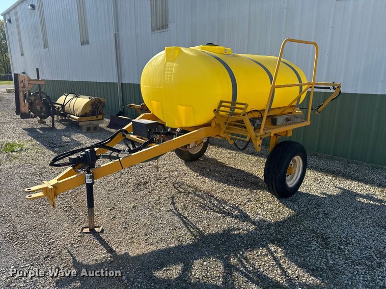 image for item ER0464 sprayer trailer