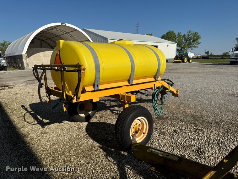 image for item ER0464 sprayer trailer