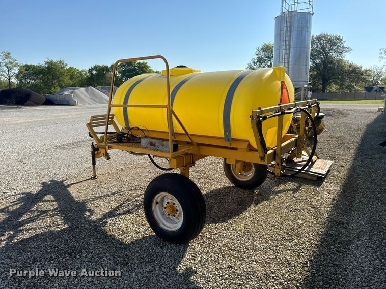image for item ER0464 sprayer trailer