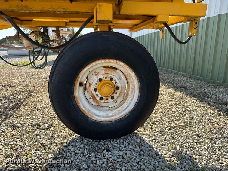image for item ER0464 sprayer trailer