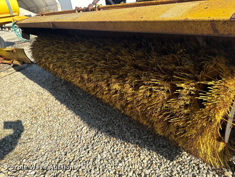 image for item ER0466 Truck mounted broom