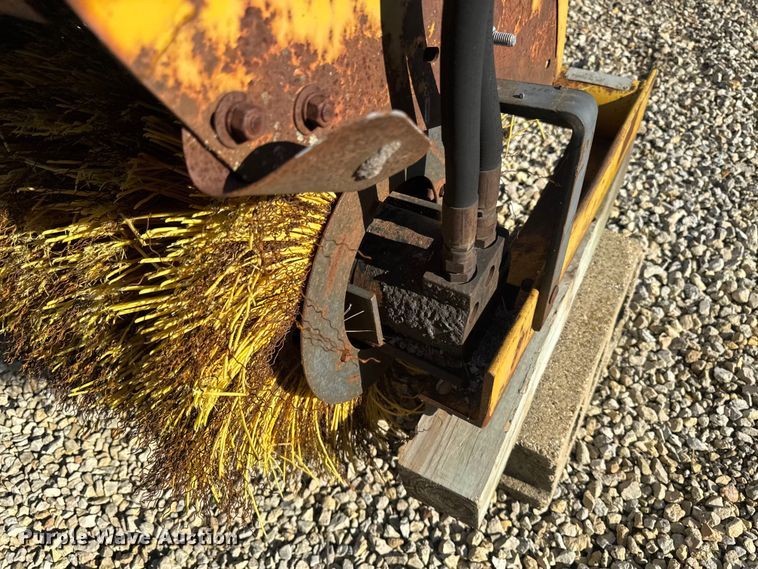 image for item ER0466 Truck mounted broom
