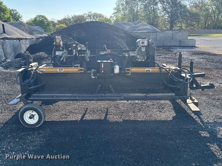 image for item ER0467 Pave-A-Lot trailer mounted asphalt paver and grader