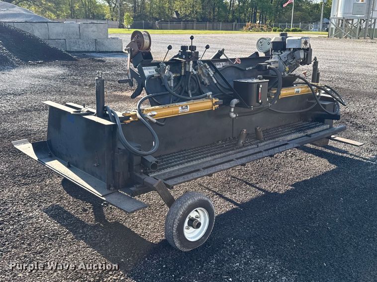 image for item ER0467 Pave-A-Lot trailer mounted asphalt paver and grader