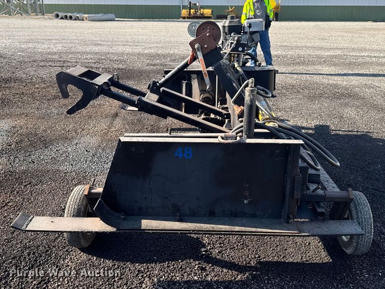 image for item ER0467 Pave-A-Lot trailer mounted asphalt paver and grader