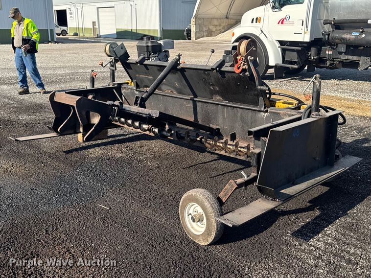 image for item ER0467 Pave-A-Lot trailer mounted asphalt paver and grader