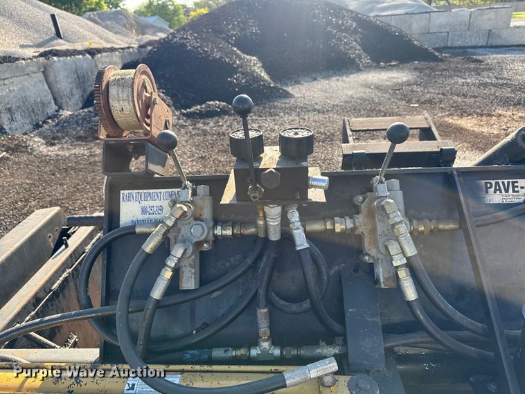 image for item ER0467 Pave-A-Lot trailer mounted asphalt paver and grader