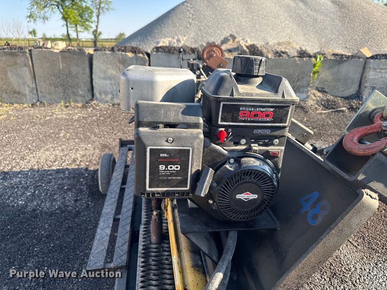 image for item ER0467 Pave-A-Lot trailer mounted asphalt paver and grader