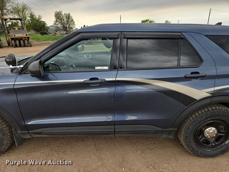 image for item ER1612 2021 Ford Explorer Police Interceptor SUV
