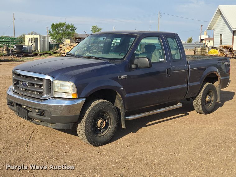 image for item ER1613 2004 Ford F250 Super Duty Ext. Cab pickup truck
