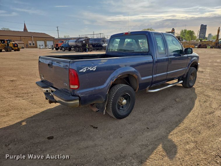 image for item ER1613 2004 Ford F250 Super Duty Ext. Cab pickup truck