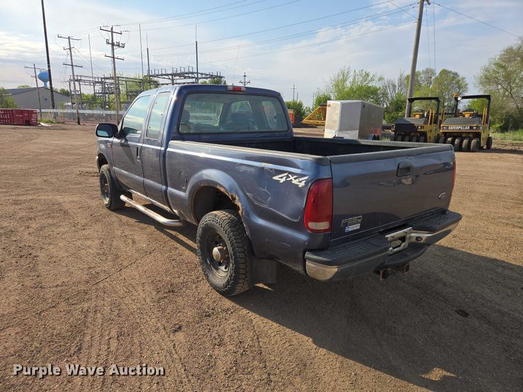 image for item ER1613 2004 Ford F250 Super Duty Ext. Cab pickup truck