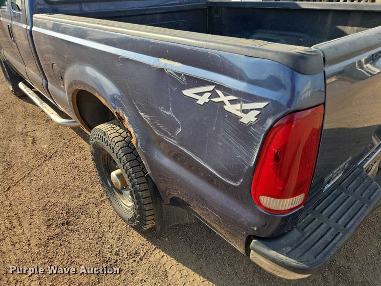 image for item ER1613 2004 Ford F250 Super Duty Ext. Cab pickup truck