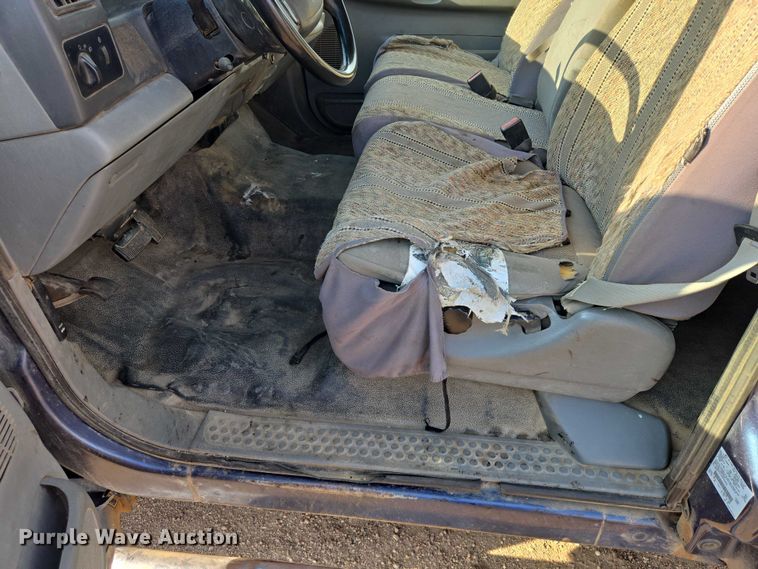 image for item ER1613 2004 Ford F250 Super Duty Ext. Cab pickup truck