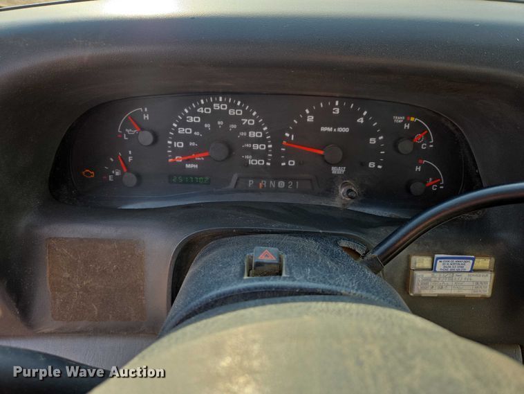 image for item ER1613 2004 Ford F250 Super Duty Ext. Cab pickup truck