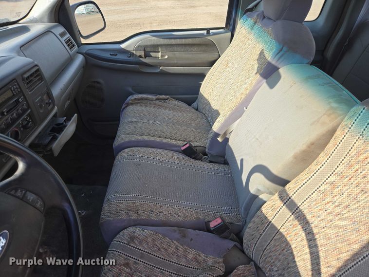 image for item ER1613 2004 Ford F250 Super Duty Ext. Cab pickup truck