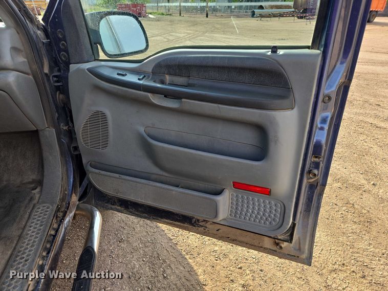image for item ER1613 2004 Ford F250 Super Duty Ext. Cab pickup truck