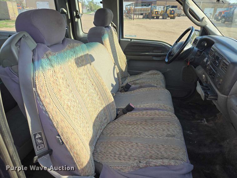 image for item ER1613 2004 Ford F250 Super Duty Ext. Cab pickup truck
