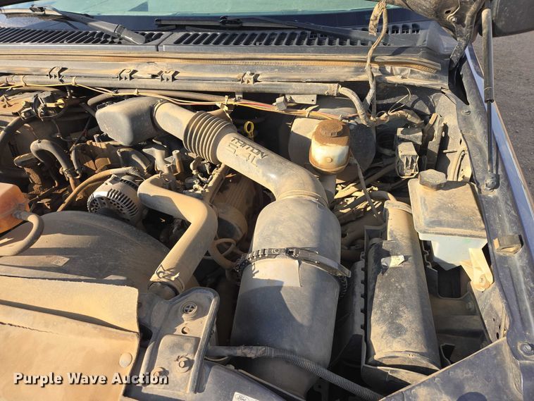 image for item ER1613 2004 Ford F250 Super Duty Ext. Cab pickup truck