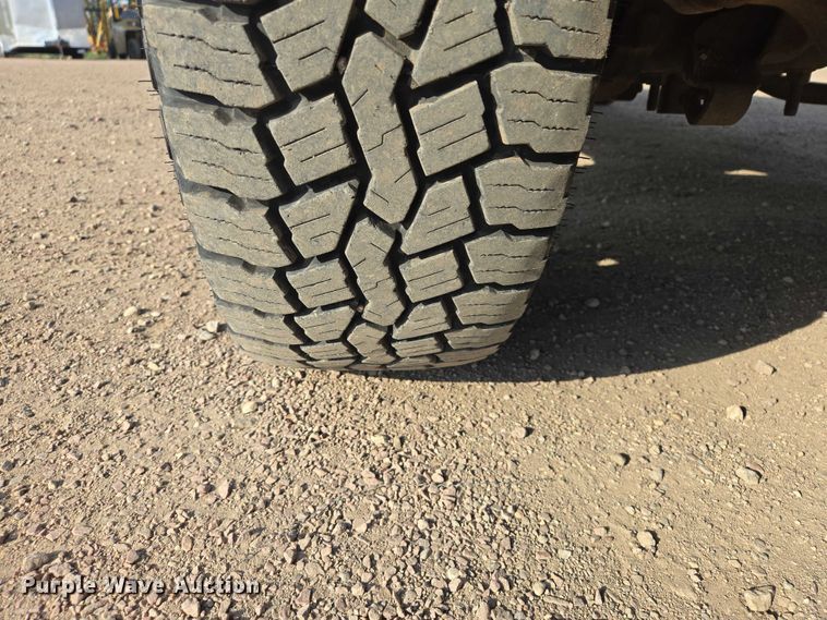 image for item ER1613 2004 Ford F250 Super Duty Ext. Cab pickup truck