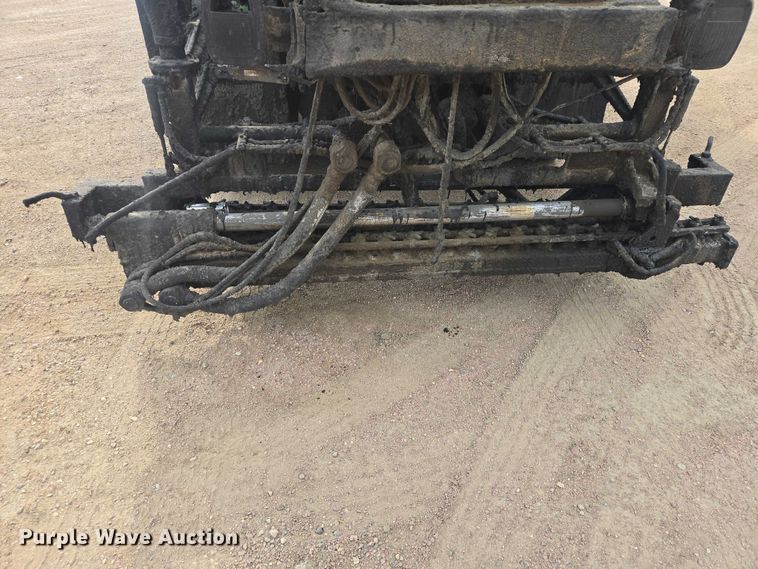 image for item ER1615 1999 International 2554 oil distributor truck