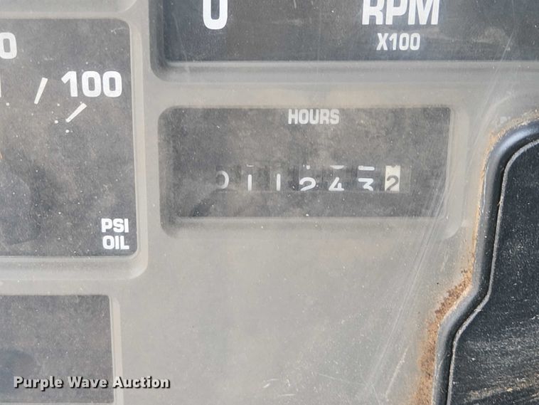 image for item ER1615 1999 International 2554 oil distributor truck