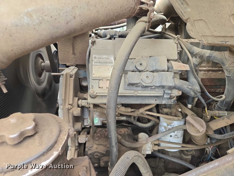 image for item ER1615 1999 International 2554 oil distributor truck