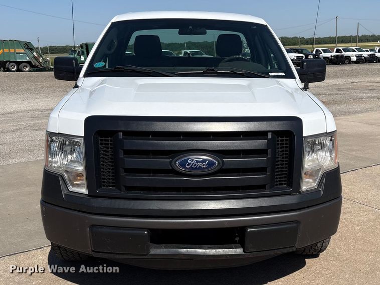image for item ET6145 2011 Ford F150 XL pickup truck