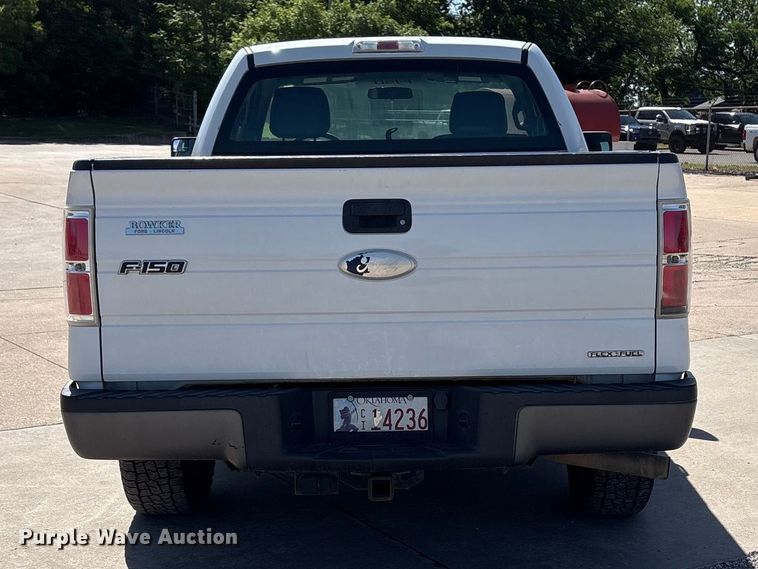 image for item ET6145 2011 Ford F150 XL pickup truck