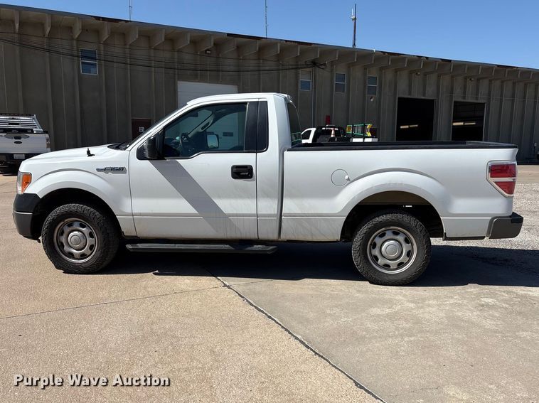image for item ET6145 2011 Ford F150 XL pickup truck