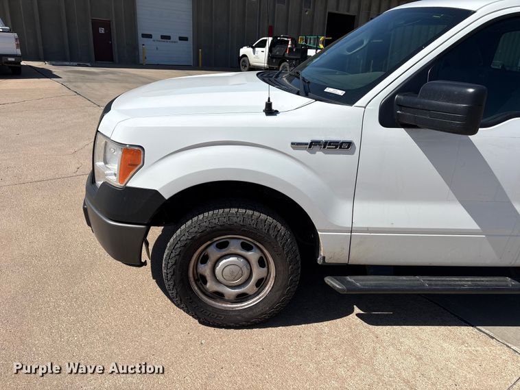 image for item ET6145 2011 Ford F150 XL pickup truck