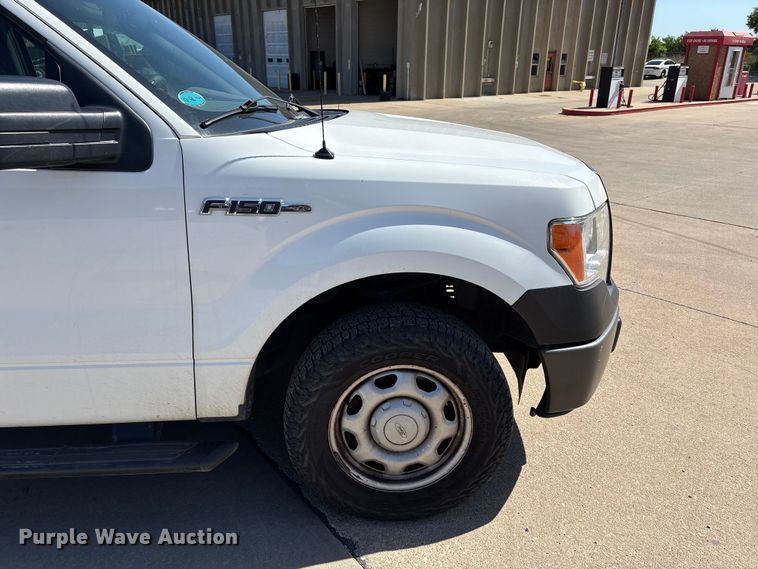 image for item ET6145 2011 Ford F150 XL pickup truck