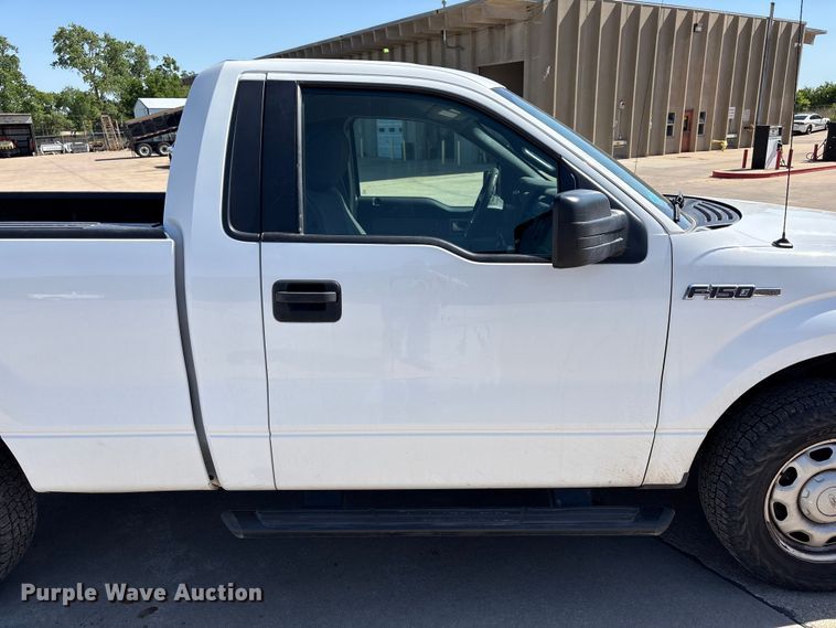 image for item ET6145 2011 Ford F150 XL pickup truck