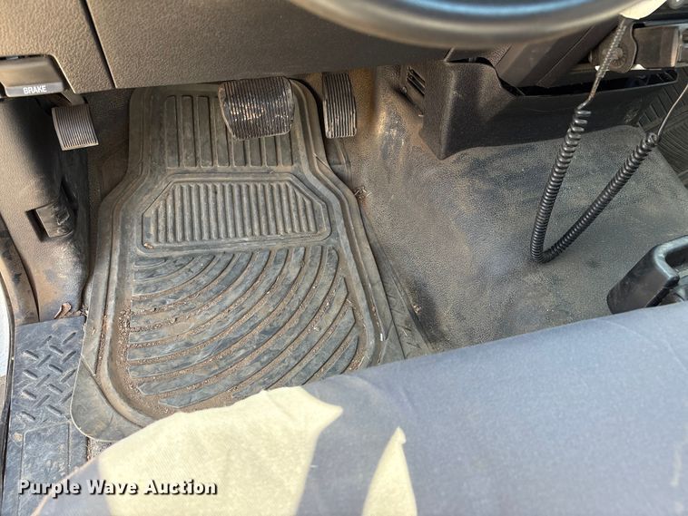 image for item ET6145 2011 Ford F150 XL pickup truck