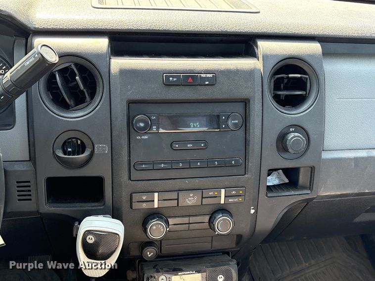 image for item ET6145 2011 Ford F150 XL pickup truck